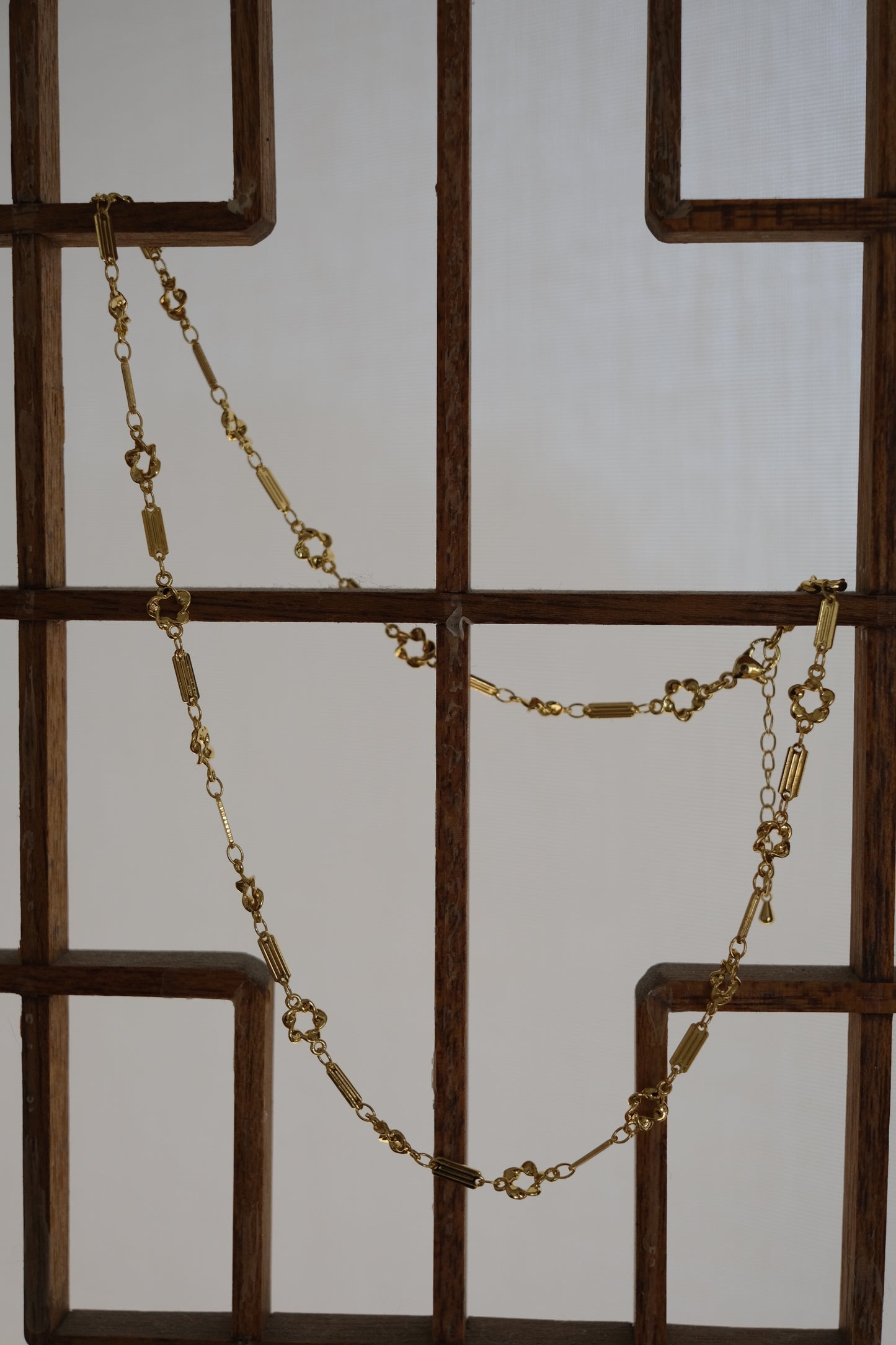 Daisy Chain Necklace